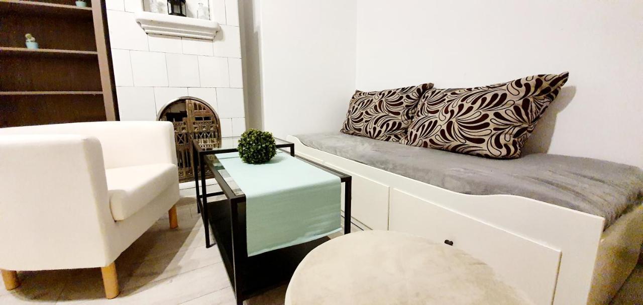 Separated Kitchen, Fast Internet Aleja 3 Maja 2M80 Warszawa Zewnętrze zdjęcie